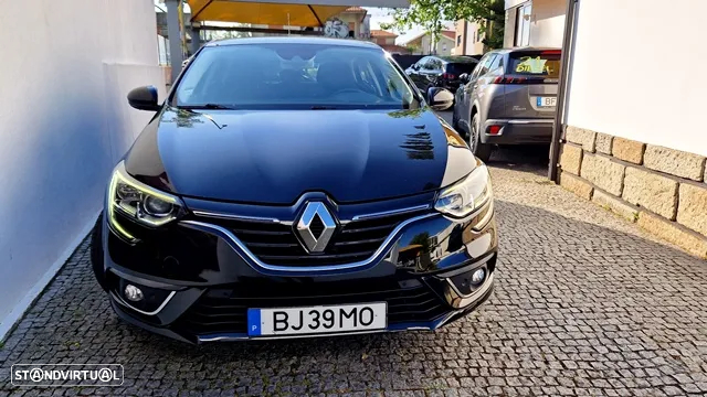 Renault Mégane 1.5 Blue dCi Limited EDC - 3