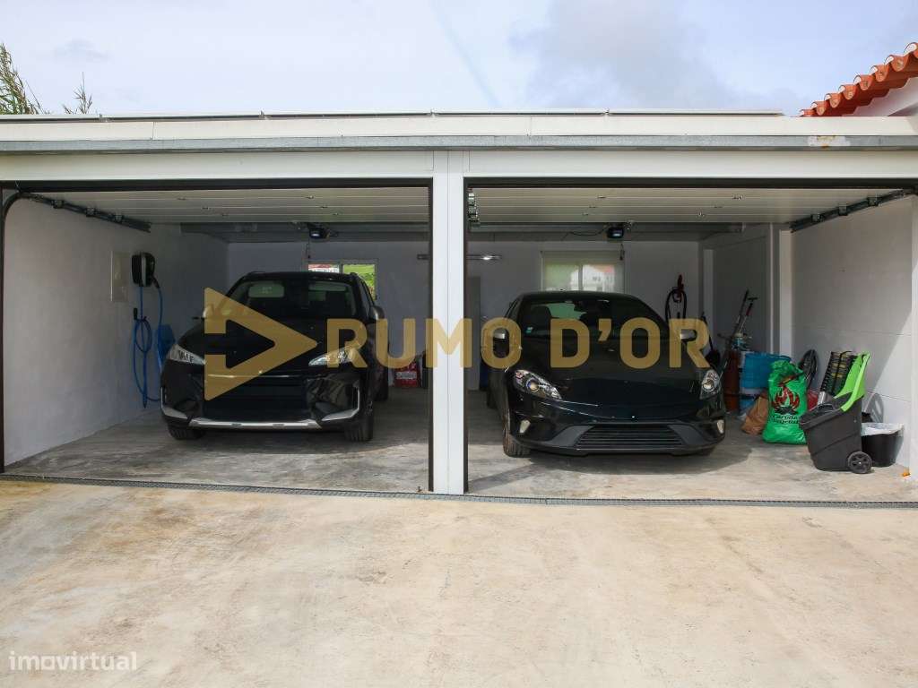 Moradia Exclusiva com áreas Independentes - junto a Arruda dos Vinhos-34