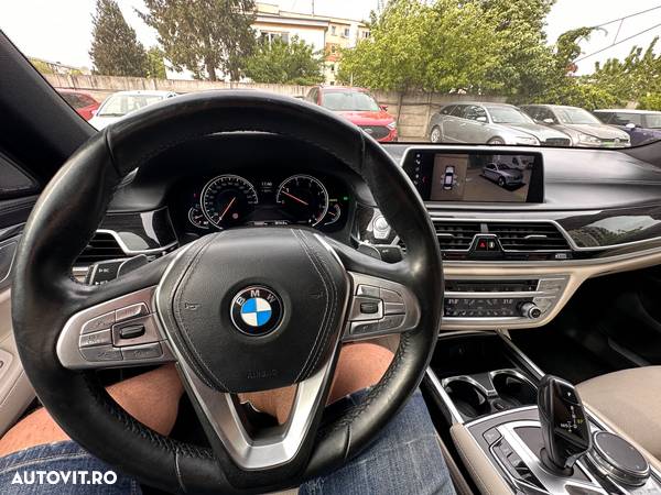 BMW Seria 7 730d xDrive - 14