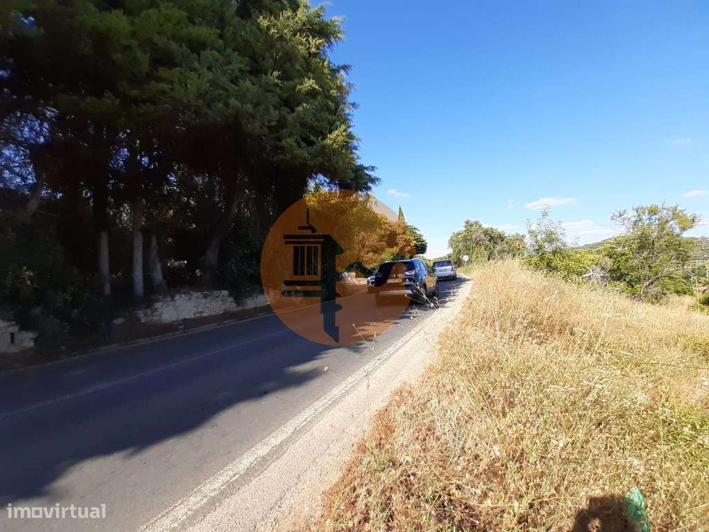 Terreno Misto com Ruína situado em Loulé - Grande imagem: 4/21