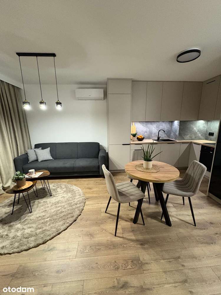 Nowoczesne 2-pokojowe mieszkanie z balkonem + piwnica + klimatyzacja-8