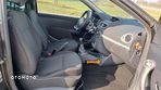 Renault Clio 1.2 16V 75 Night and Day - 11