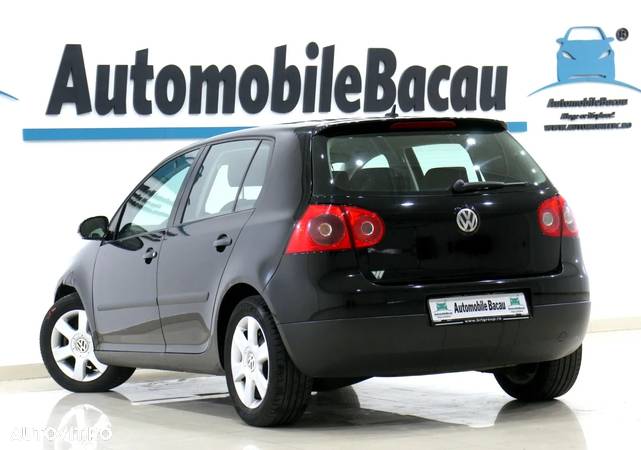 Volkswagen Golf 1.6 Trendline - 5