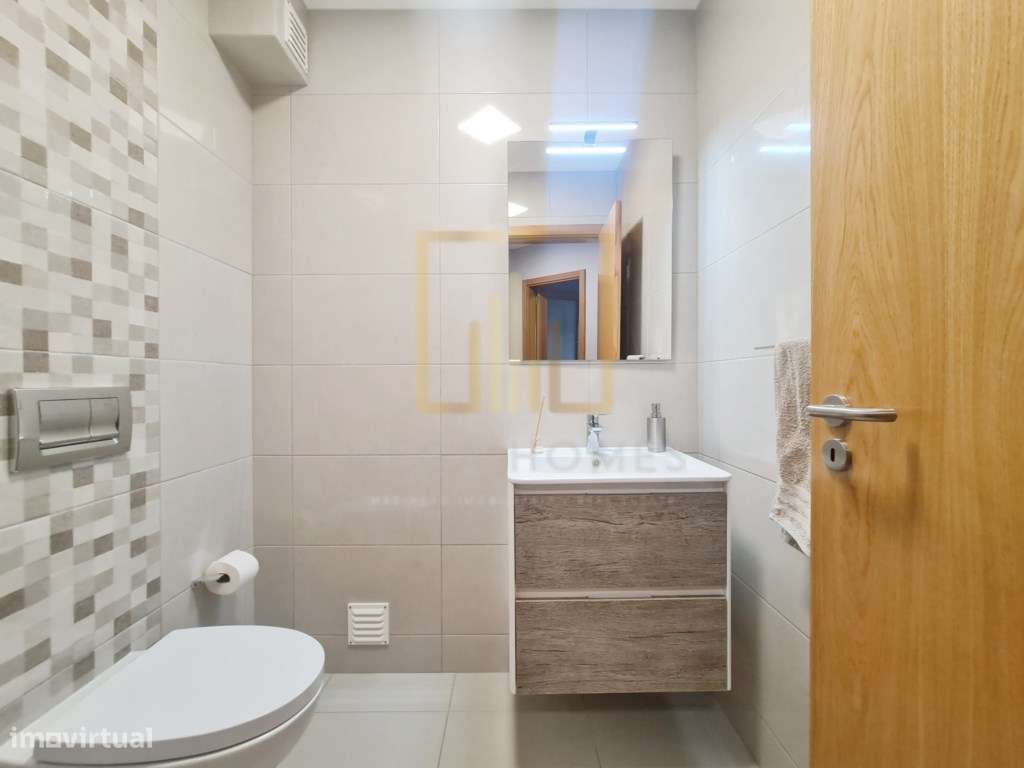 Apartamento T3 com Terraço e 3 WC, em Lagoa.-55