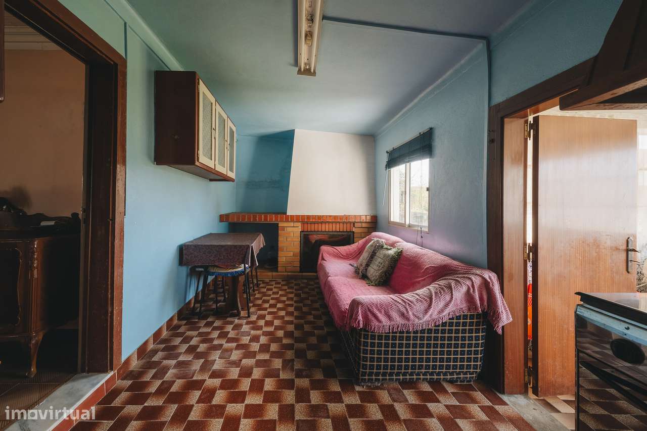 Moradia T3 com Terreno de 1.577 m² | Ribeira do Fárrio – Ourém-20