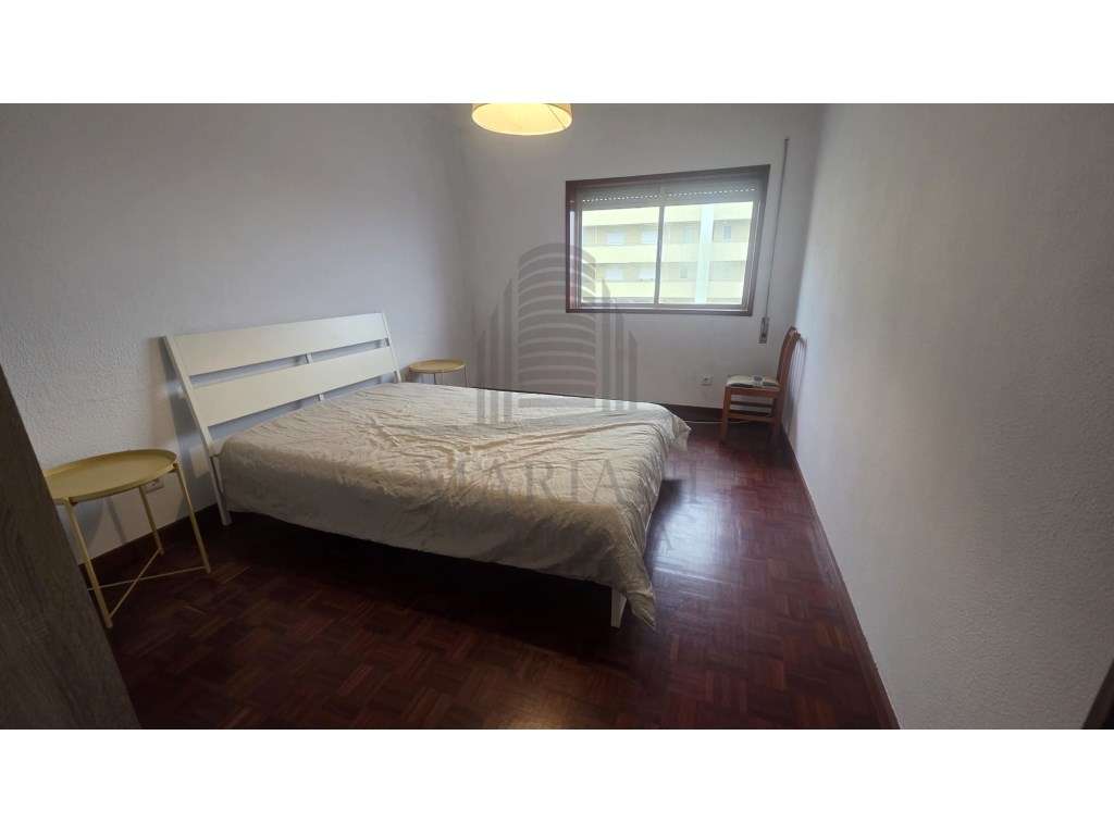 **Apartamento T2 no Centro de Gondomar, com Box**-5