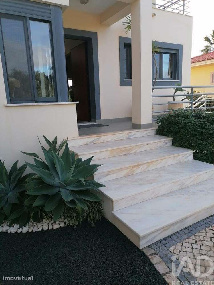Casa / Villa T3 em Quarteira de 154,84 m2 - Grande imagem: 2/22