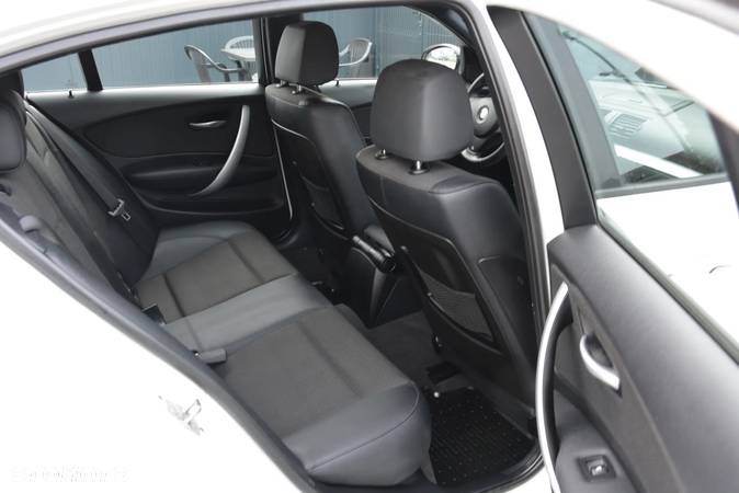 BMW Seria 1 116i Edition Sport - 38