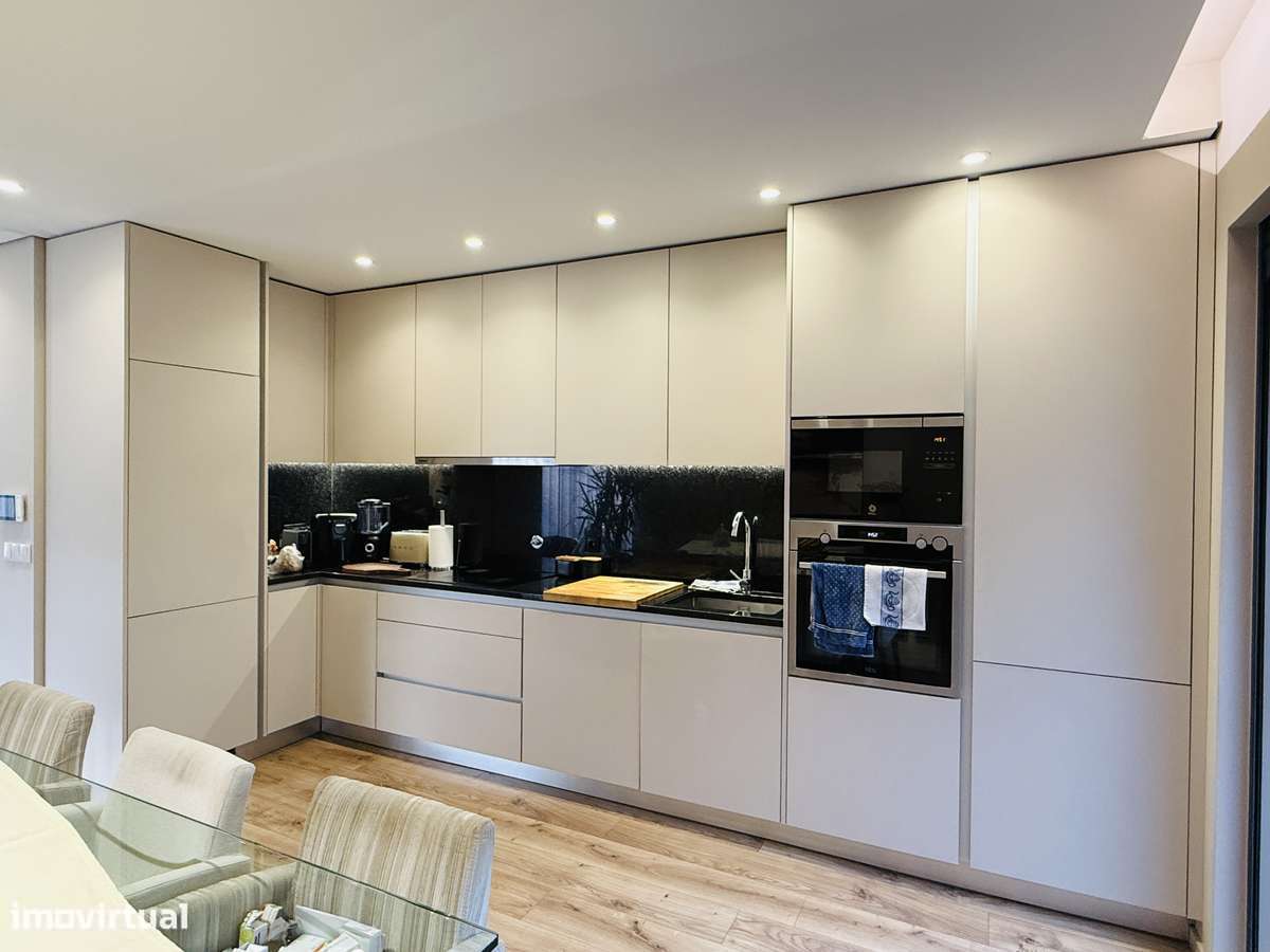 Moradia 3 frentes 200m praia-7