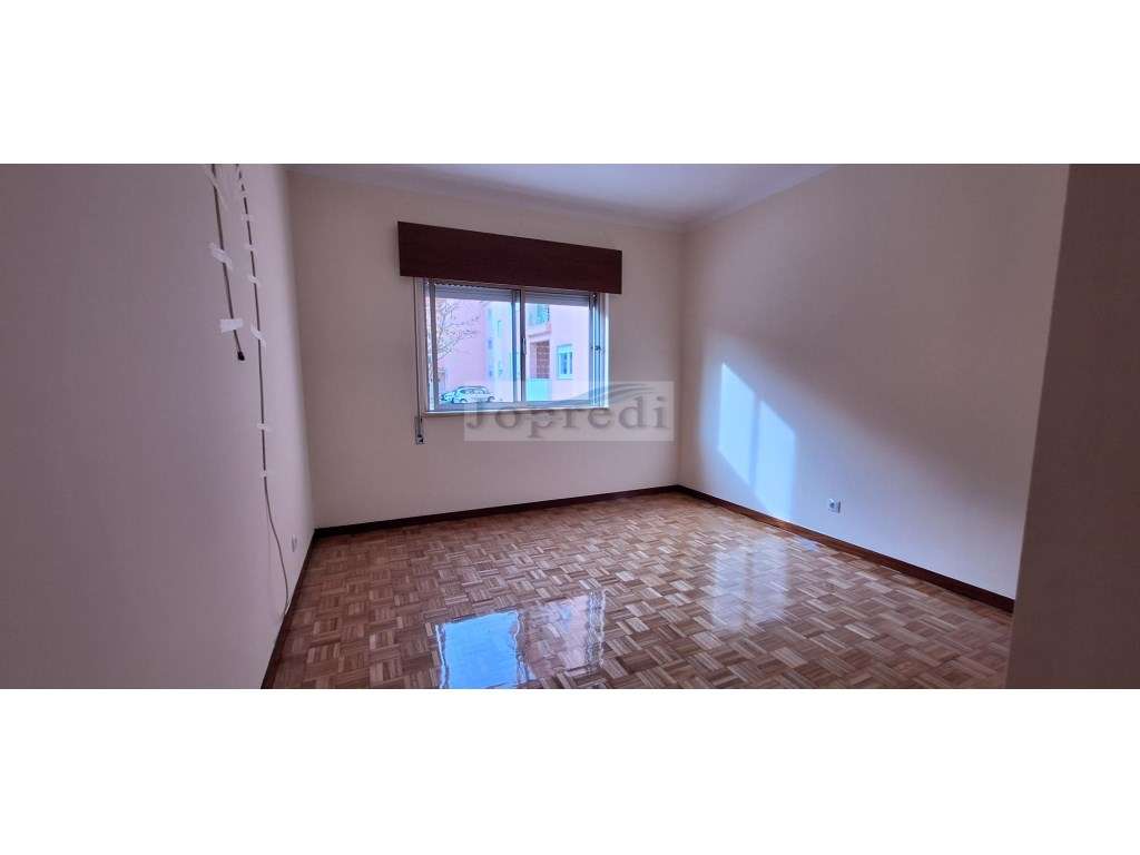 Apartamento T3 renovado - Grande imagem: 5/17
