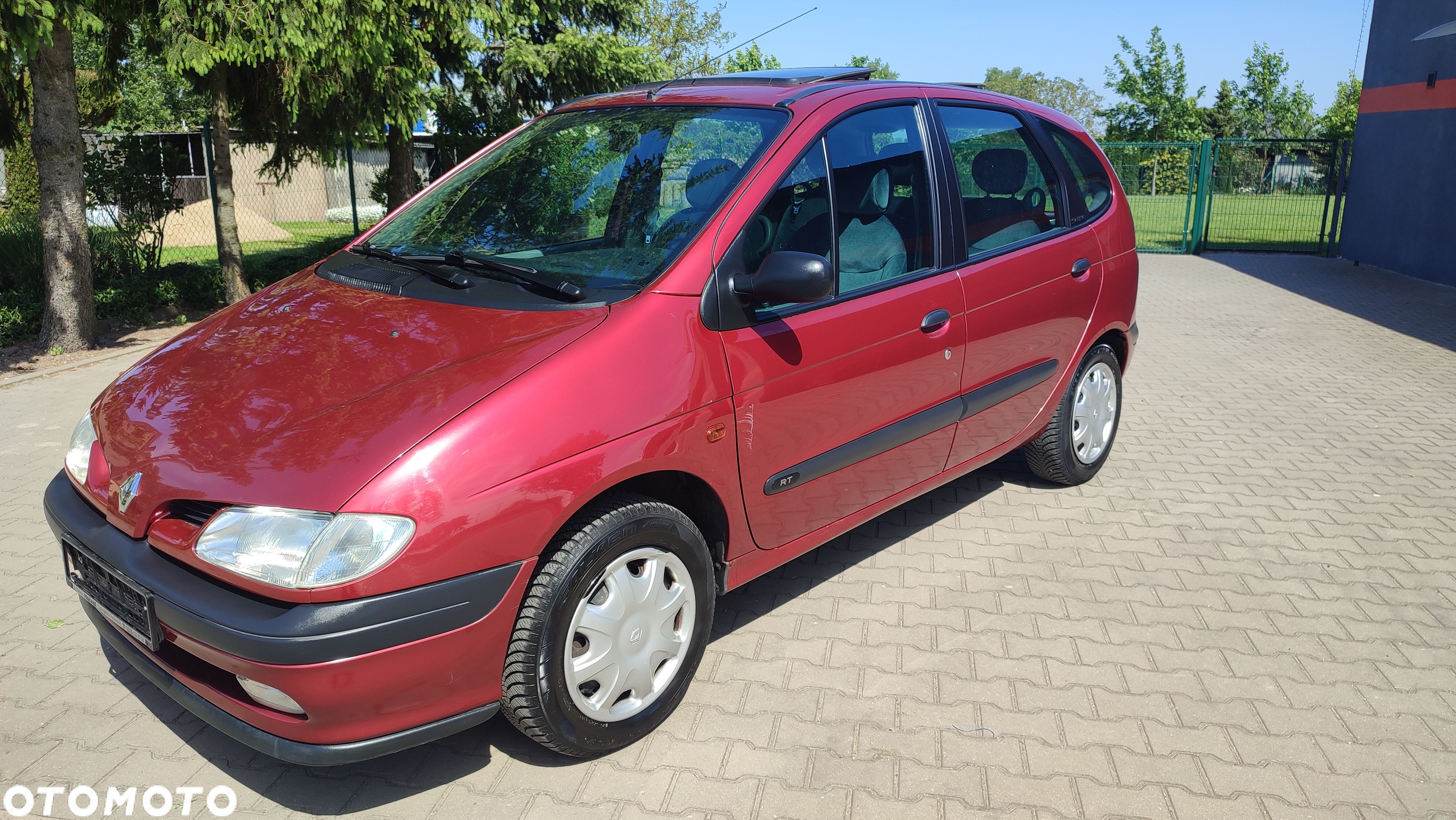 Renault Scenic - 1