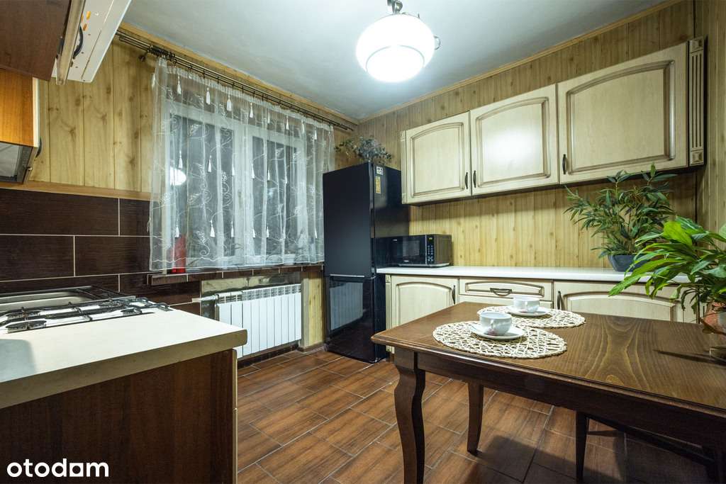 5 pokojowy dom na rodzinnym osiedlu!-9