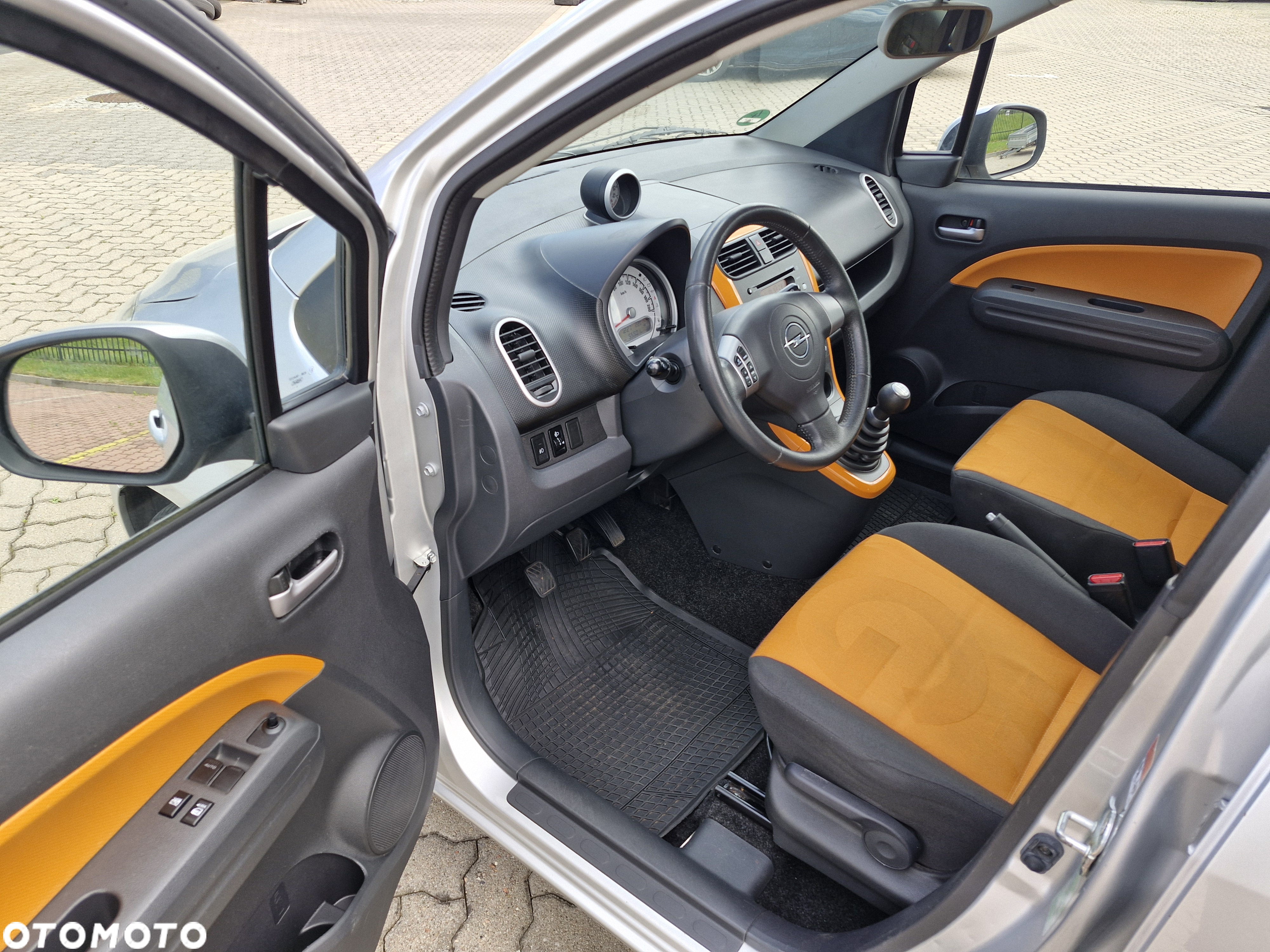 Opel Agila 1.0 Essentia - 22