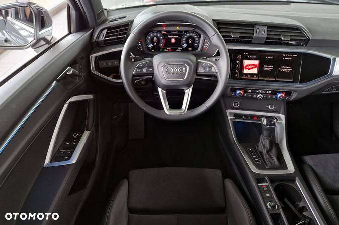 Audi Q3 - 30