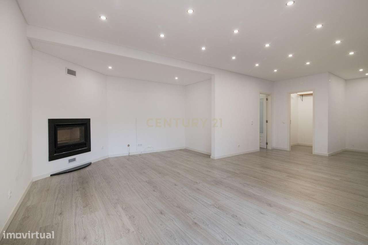 Apartamento T3 Remodelado na Abóboda – Conforto, Modernidade e Localiz-5