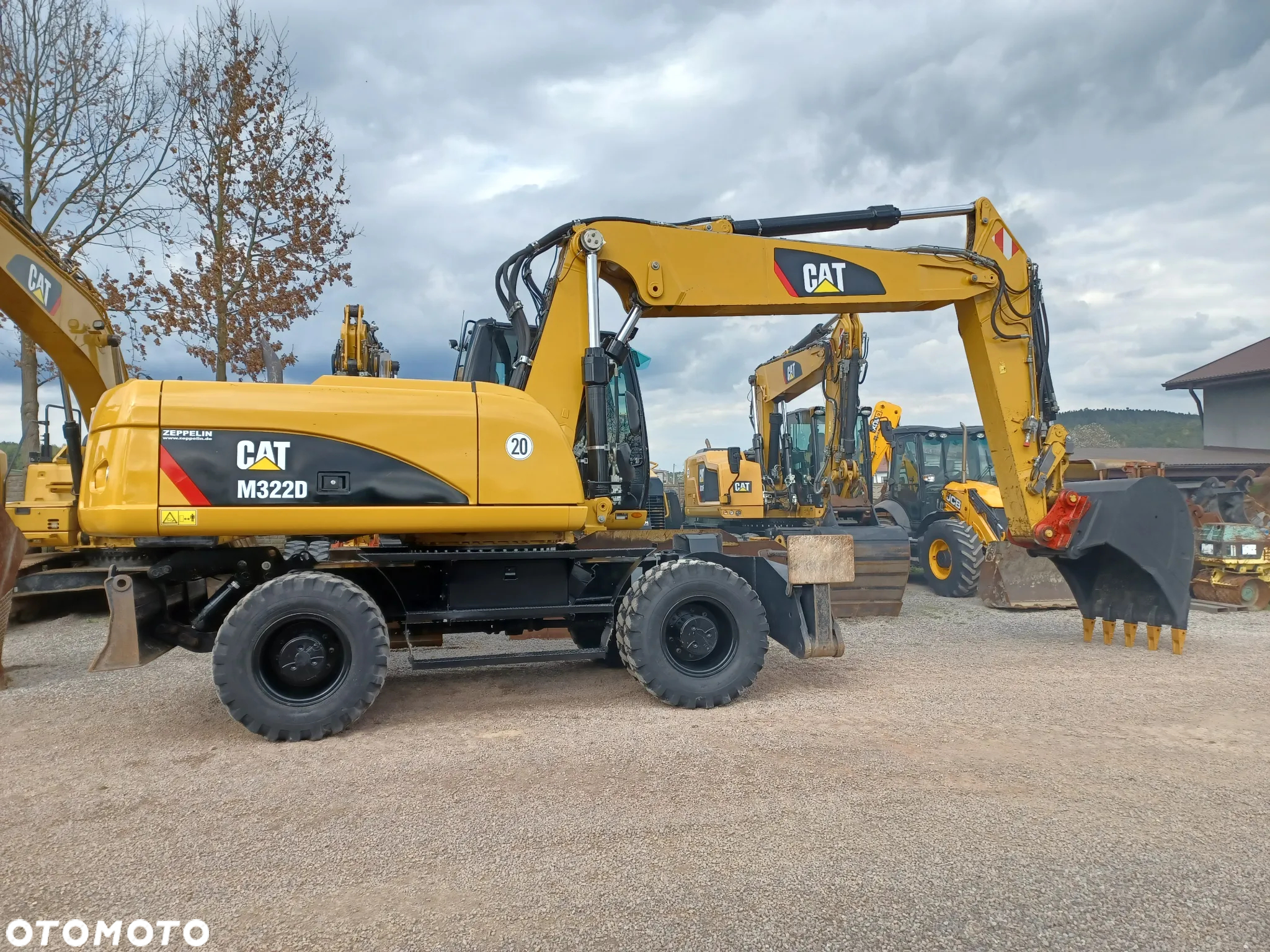 Caterpillar CAT M 322D - 12