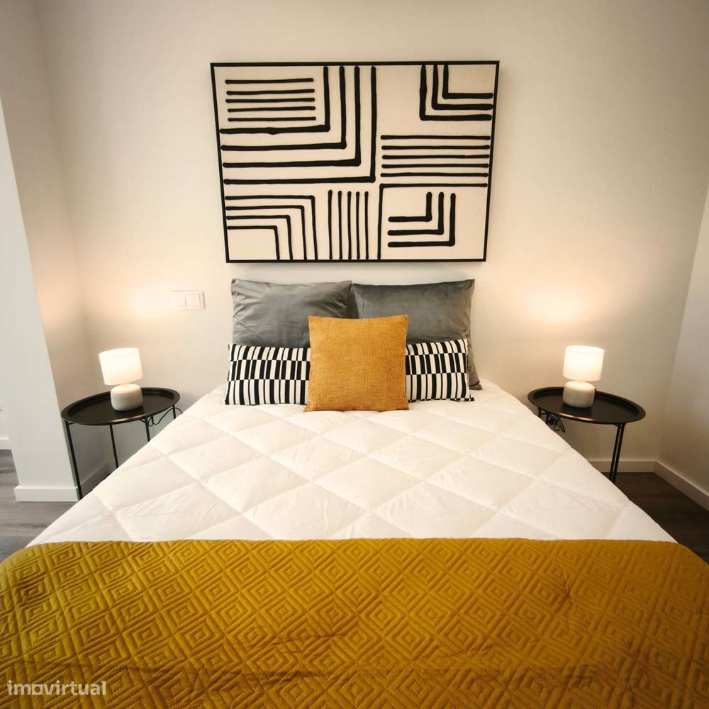 Apartamento T3 de Luxo e Modernidade no Coração de Benfica com Vista p-23