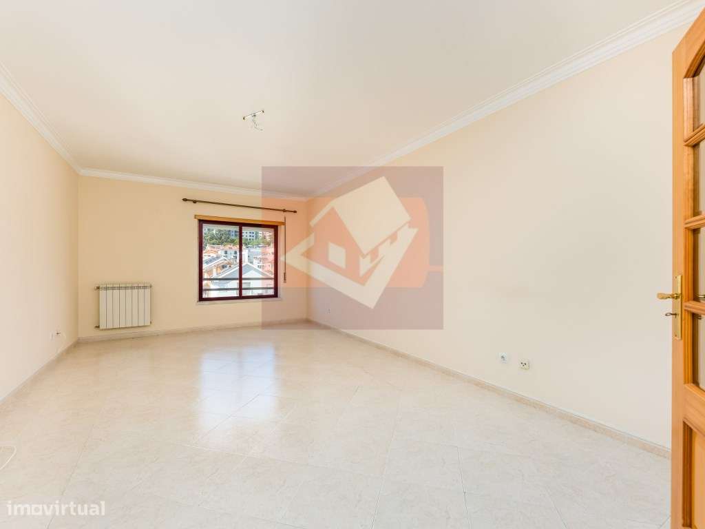 Apartamento T2 na Ramada com parqueamento-9