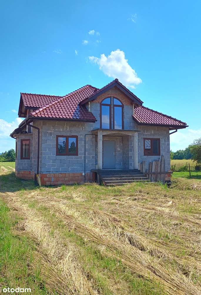 Posiadłość z dużym domem 280 m2 PC na działce 47 ar !