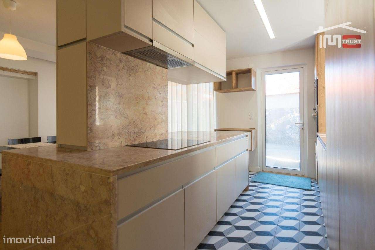 MORADIA TERREA T3+1 SEMI MOBILADA RECUPERADA EM MONTELO FÁTIMA - Grande imagem: 5/34