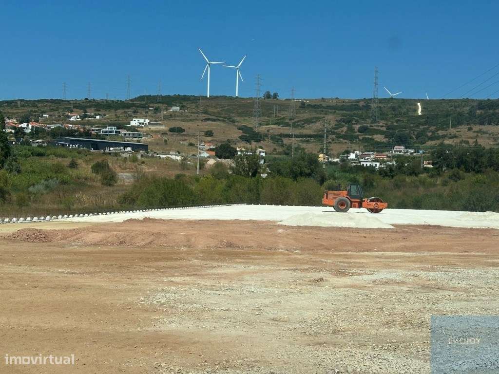 Terreno industrial em São Julião do Toja-0