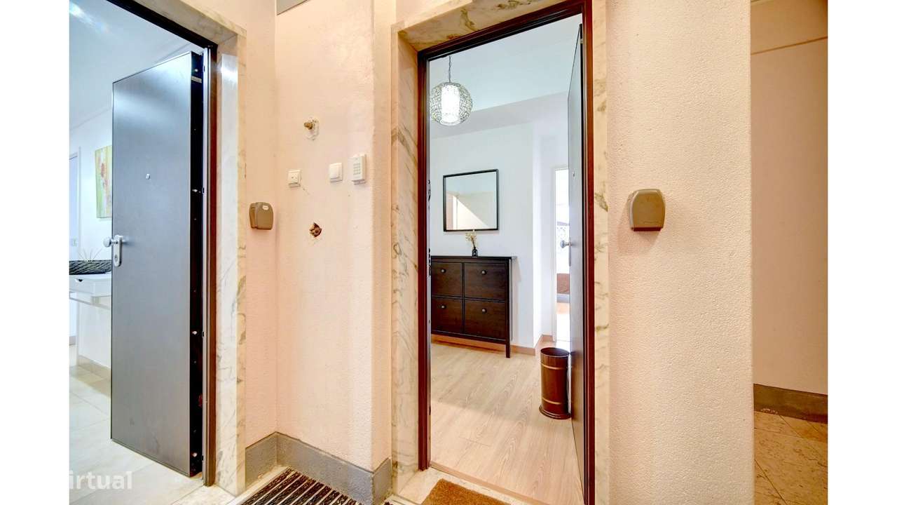 Apartamento T1 em Lisboa com terraço-1