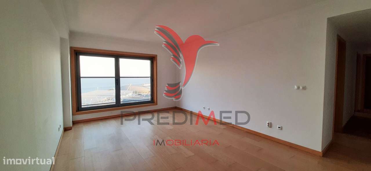 Requintado T2 com vistas deslumbrantes sobre o rio Tejo - Grande imagem: 2/25