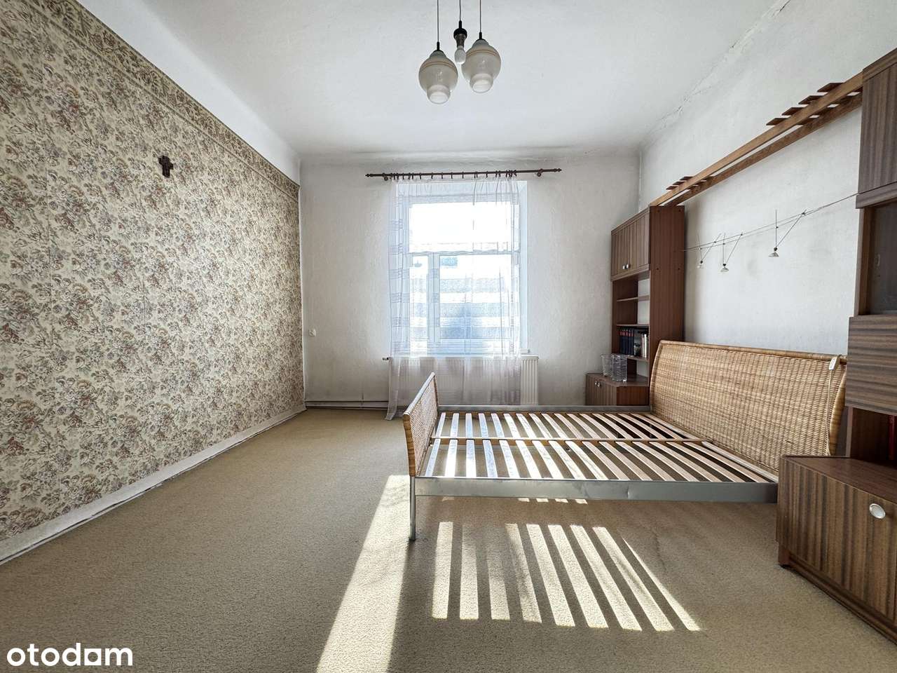 Przestronny dom z użytkowym poddaszem i garażem-12