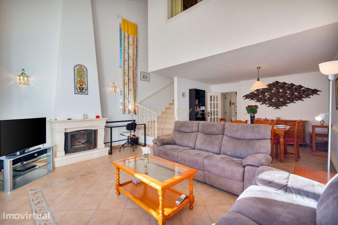 Moradia T1+1  com terraço a 10 minutos da Praia de São Rafael, Albufei - Grande imagem: 5/32