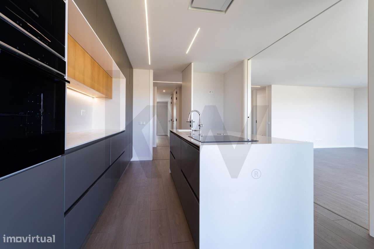 Exclusivo T3 Novo com Varandas de 51m2 | 2 Lugares de Garagem e Arreca-40