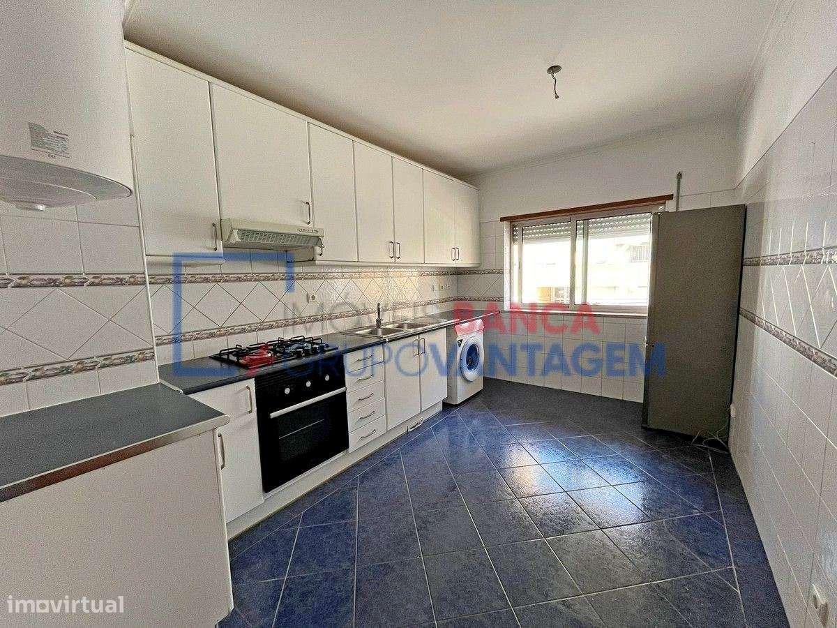 APARTAMENTO T3 A VENDA - Grande imagem: 3/13