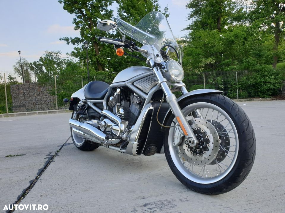 Harley-Davidson V-Rod - 4