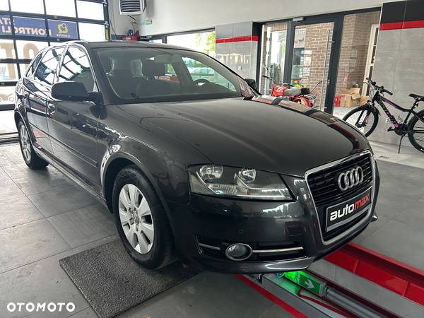 Audi A3 1.6 TDI Ambiente - 10