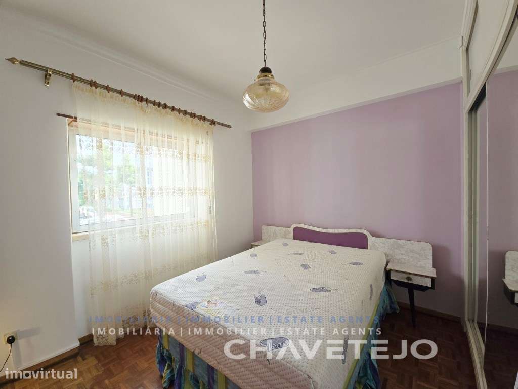 Apartamento T2 com garagem dupla e vista para o Castelo de Tomar-16