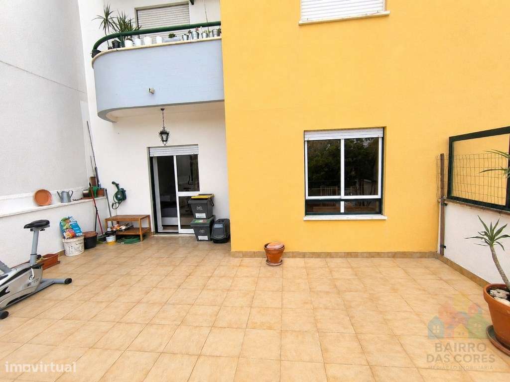 Apartamento com excelente terraço na cidade de Tomar-9
