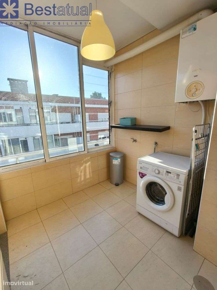 T4 com 186 m2 + Terraço com 186 m2 - Junto ao Centro-21