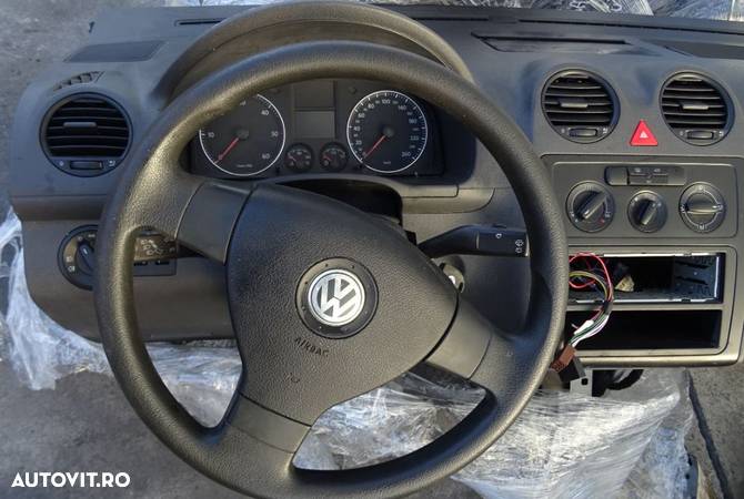 Plansa de bord Volkswagen Caddy din 2008 cu airbag volan si pasager - 3