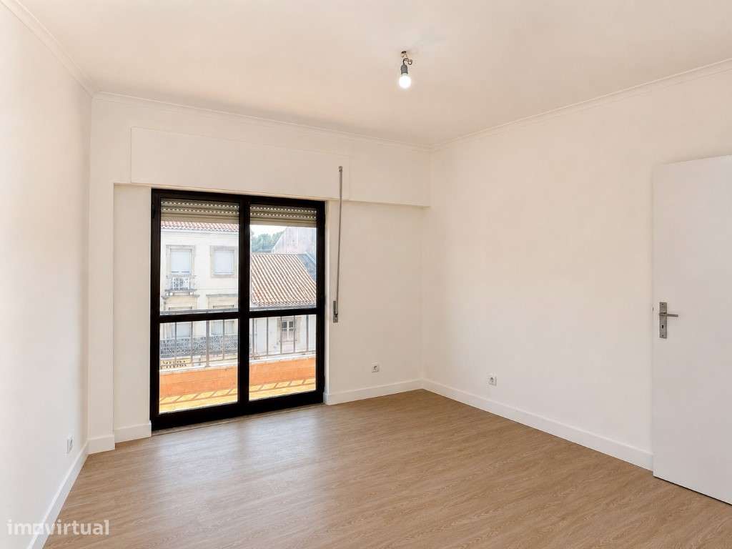 Apartamento T3 - Totalmente remodelado || Centro de Tomar-13