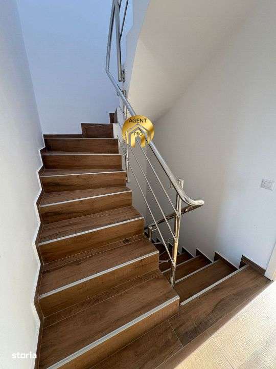 Casa P+1+M 5 camere - 300mp Teren - Langa Penny Odaile-14