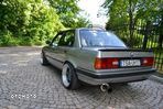 BMW Seria 3 325i - 4