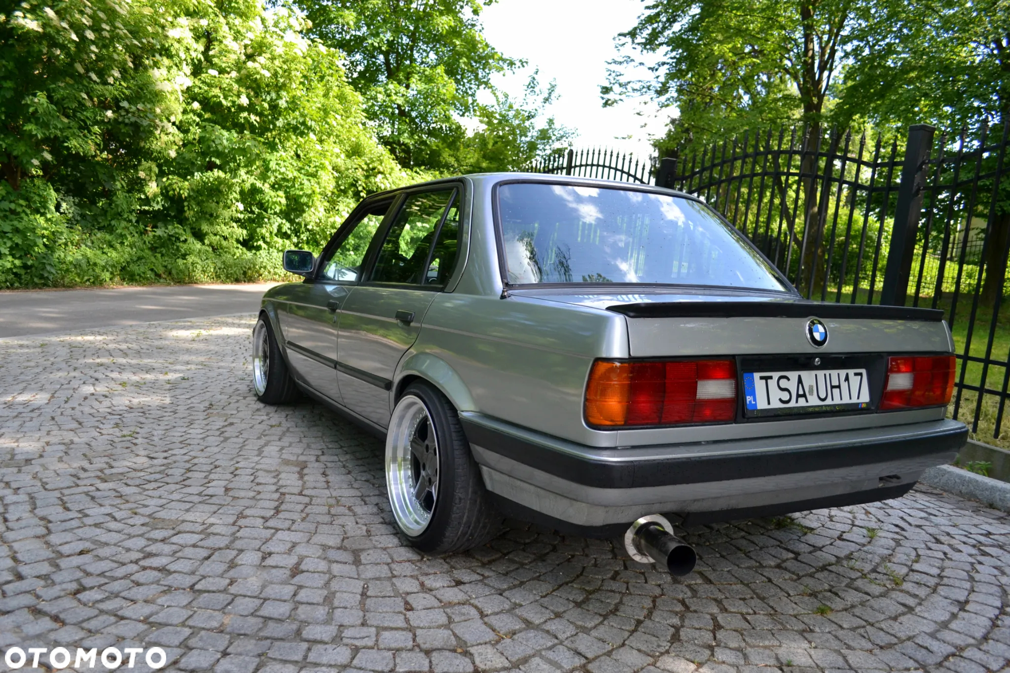 BMW Seria 3 325i - 4