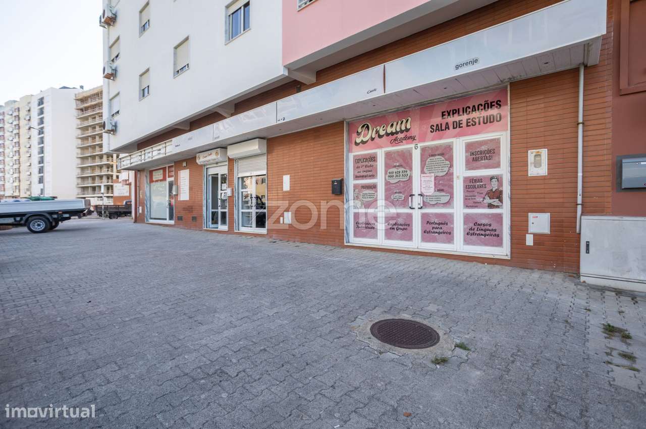 GARIBALDI 35|Espaço Comercial Versátil|Santa Marta do Pinhal-16