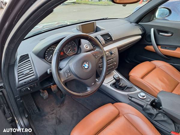 BMW Seria 1 120d - 8