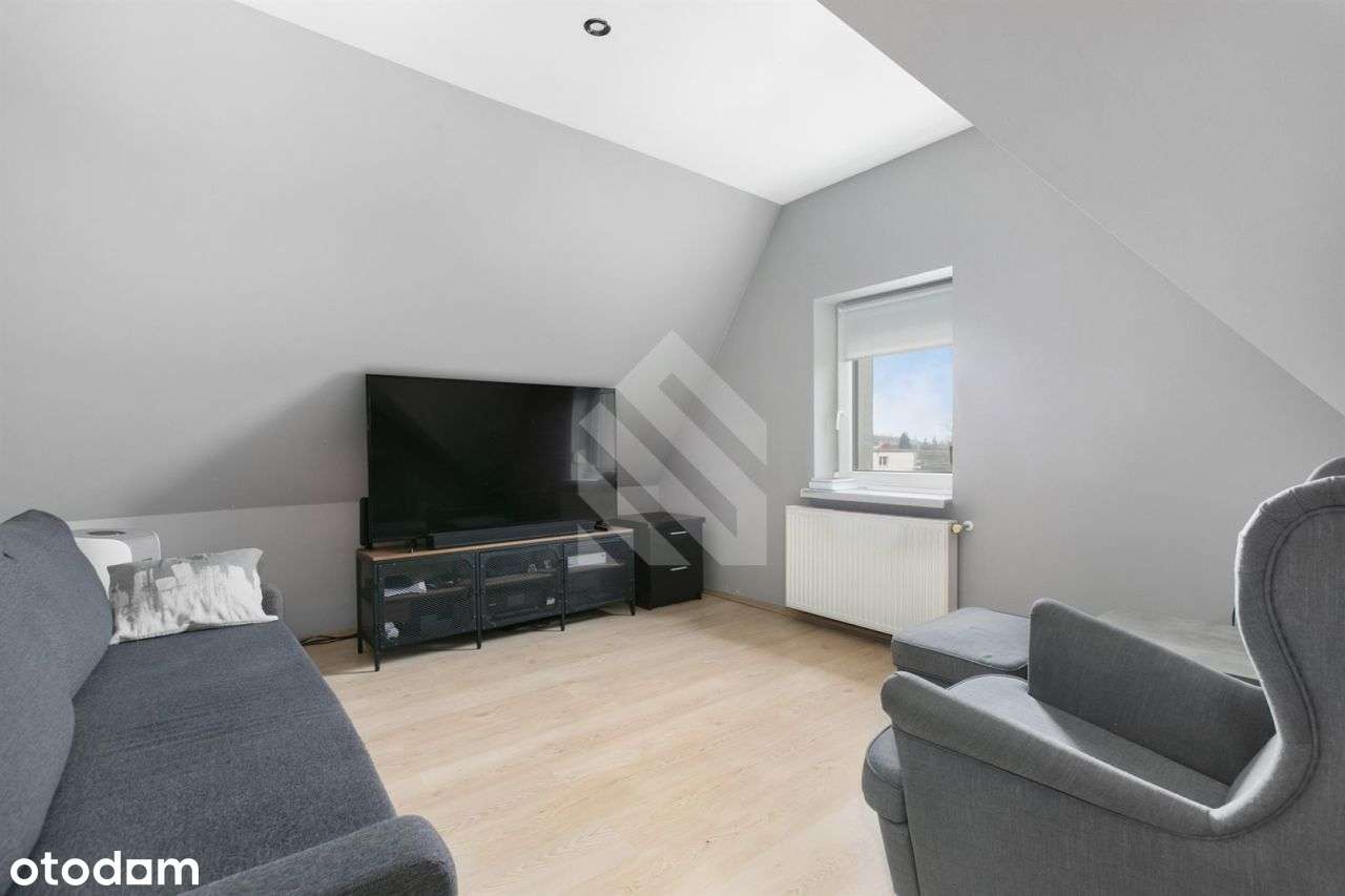 Duży dom dwurodzinny + 2 mieszkania! Bisko szkoły - Pełny obrazek: 5/17