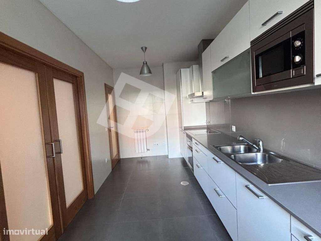 Apartamento T1 c/ Garagem - Aveiro Centro - Grande imagem: 4/23