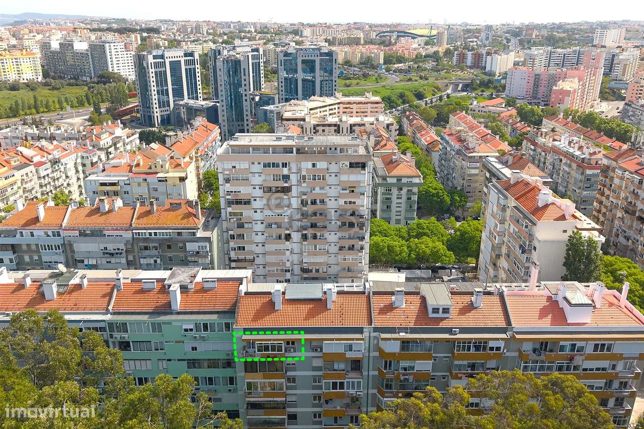 Último Piso com Vista sobre Lisboa, Garagem, Luz, Privacidade e Exclus-44