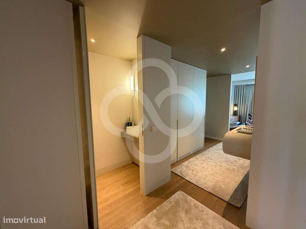 Apartamento T2 no icónico e impressionante edifício Nau em Lisboa-6