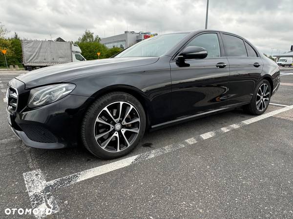 Mercedes-Benz Klasa E 220 d Business Edition 9G-TRONIC - 7