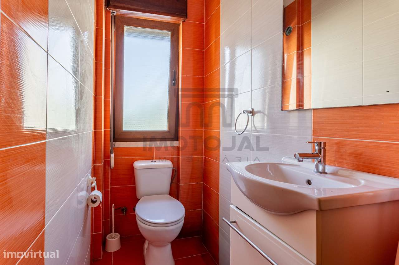 Apartamento T3 com 2 casas de banho - Loures-16