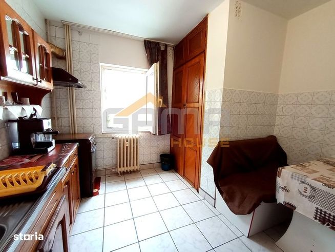 Apartament 3 camere | etaj 3 | zona Micalaca - Orizont